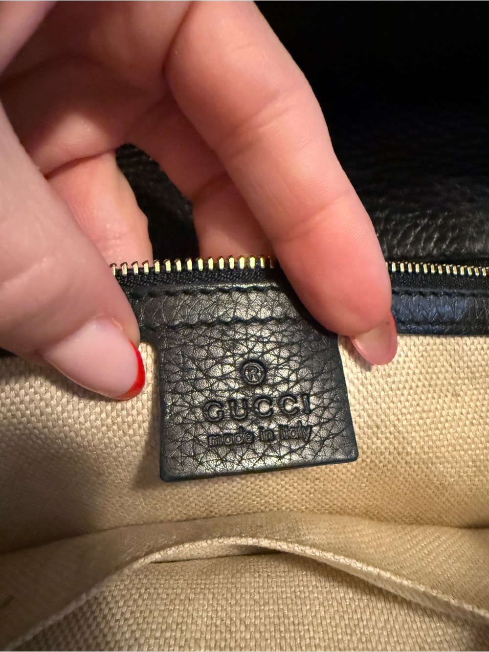 Gucci Black Pebbled Leather Clutch with Tassel - Picture 5 of 9